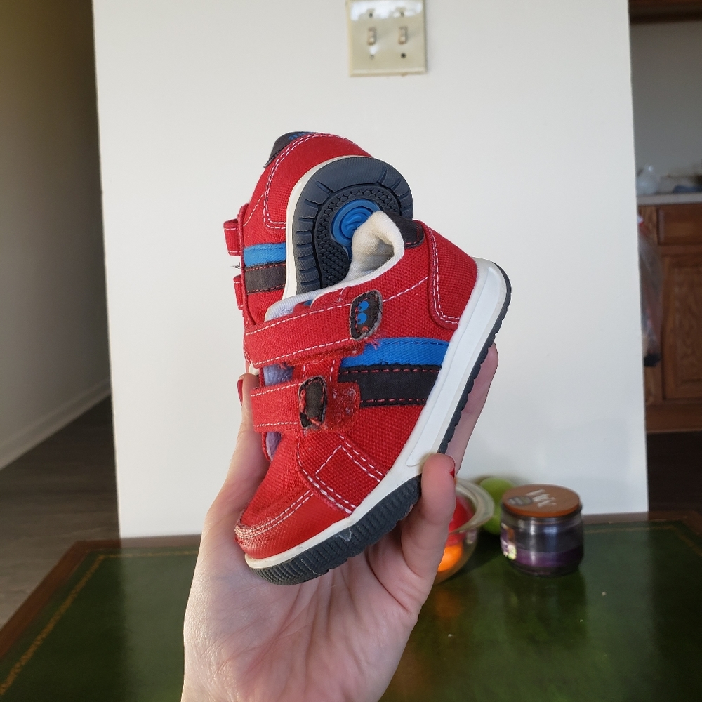 NWOT blue on red Velcro tennis shoes - Picture 13 of 16